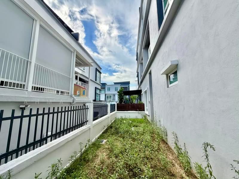 Semi-Detached House for Sale in Taman Tun Dr Ismail (Kuala Lumpur) - Ahmad Faizal Basri - Exterior - PropertyGuru.com.my