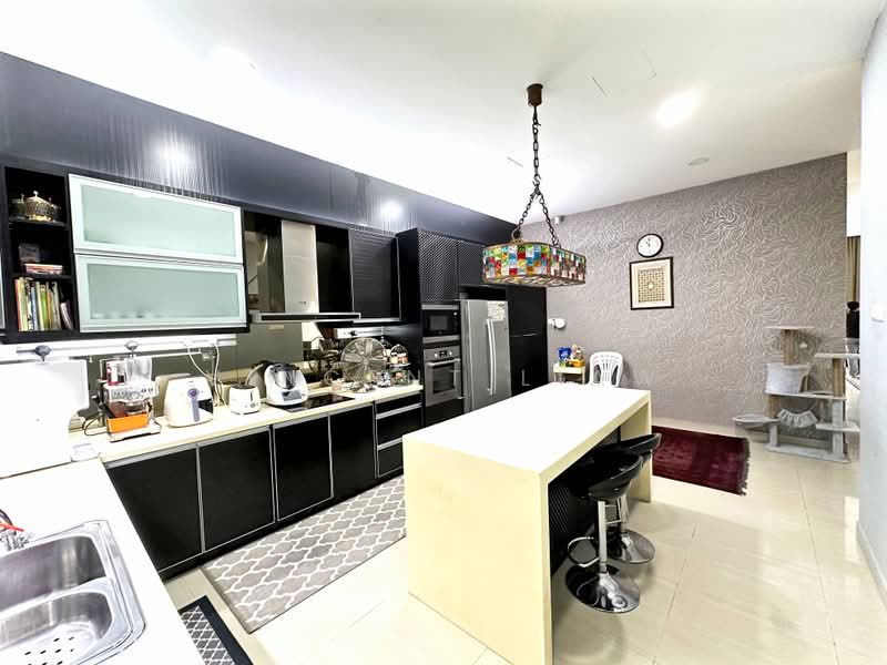 Rumah Berkembar untuk Dijual di Saujana (Selangor) - Vincent Liaw - Kitchen - PropertyGuru.com.my