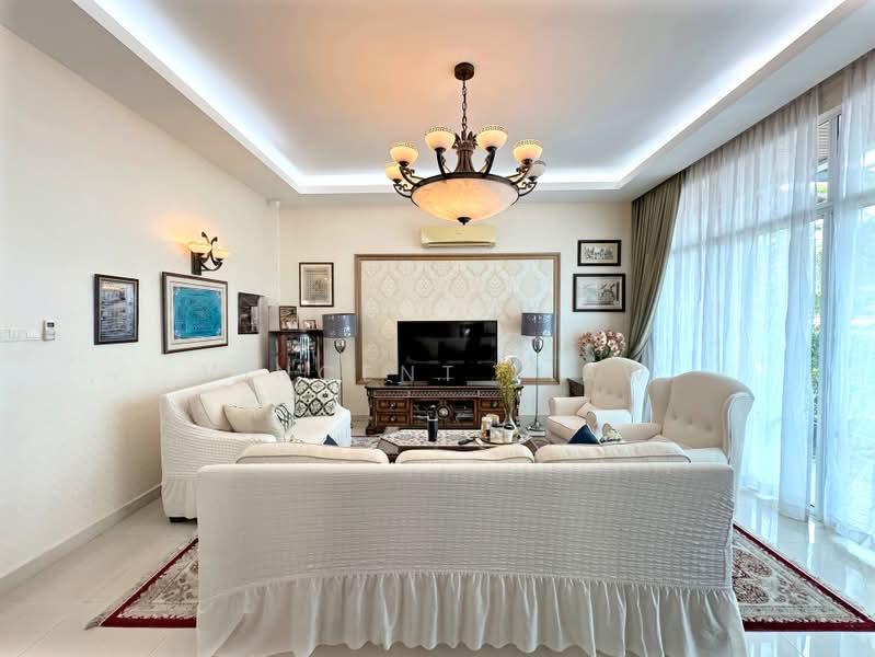 Rumah Berkembar untuk Dijual di Saujana (Selangor) - Vincent Liaw - Living Room - PropertyGuru.com.my