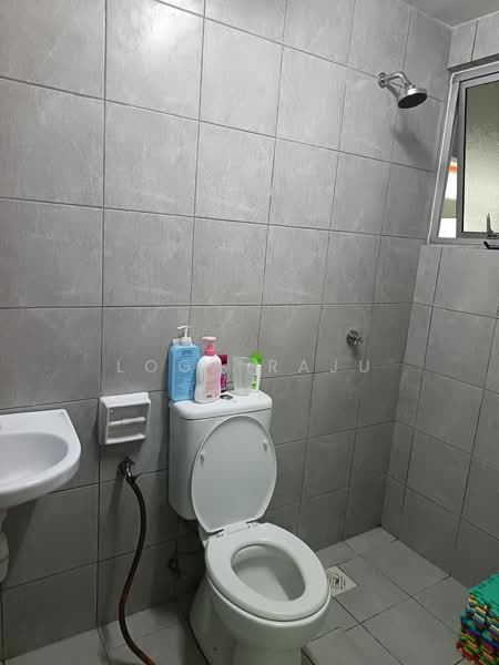Apartment for Rent at Bayu Homes @ Taman Saga 3, Klang - Loga Raju - Bathroom - PropertyGuru.com.my