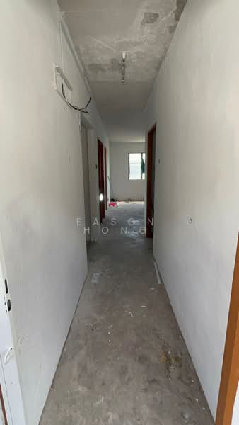Pangsapuri untuk Disewa di Kenanga Apartment - Eason Hong - Corridor - PropertyGuru.com.my