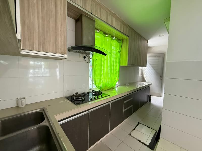 3-storey Terraced House for Rent in Rawang (Selangor) - Alicia Soo - Kitchen - PropertyGuru.com.my