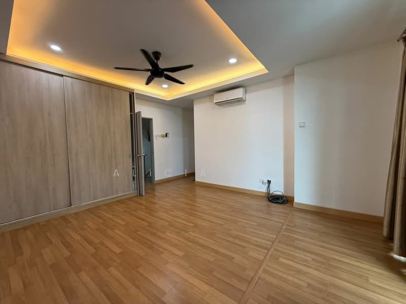 3-storey Terraced House for Rent in Rawang (Selangor) - Alicia Soo - Bedroom - PropertyGuru.com.my