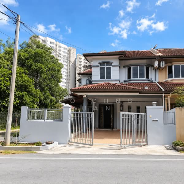 2-storey Terraced House for Sale in Taman Sri Putra Mas (Sungai Buloh) - Kho Chng Guan - Exterior - PropertyGuru.com.my