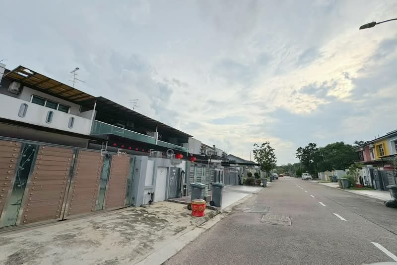 Rumah Teres 2 Tingkat untuk Dijual di Taman Seri Austin (Tebrau) - Ee Fong Toh - PropertyGuru.com.my