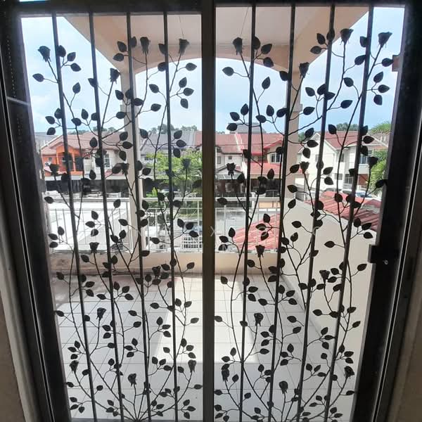 2-storey Terraced House for Sale in TAMAN PUCHONG UTAMA (Puchong) - Jing Xiong Lim - Exterior - PropertyGuru.com.my