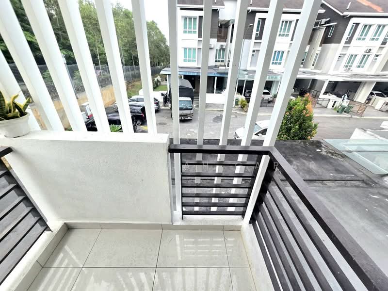 3-storey Terraced House for Sale in Semenyih (Selangor) - NoraFizah Gapar - Exterior - PropertyGuru.com.my