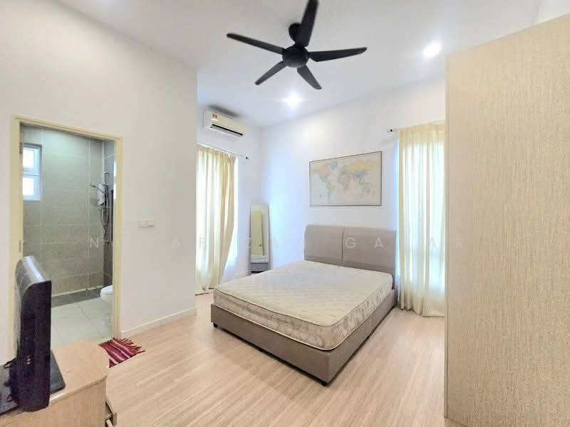 3-storey Terraced House for Sale in Semenyih (Selangor) - NoraFizah Gapar - Bedroom - PropertyGuru.com.my