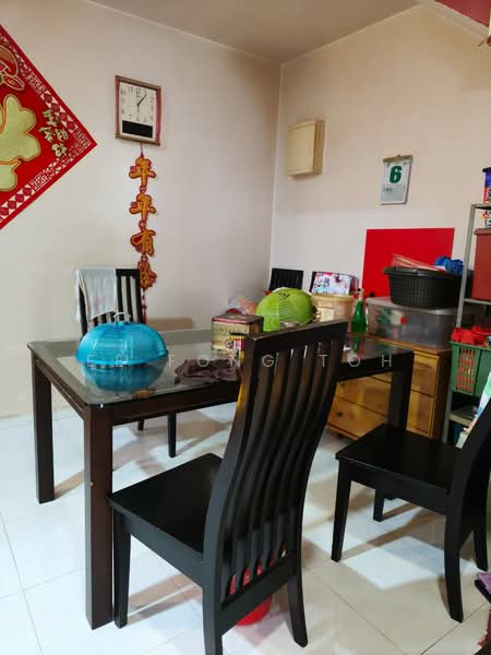 2-storey Terraced House for Sale in Bandar Baru Permas Jaya (Permas Jaya) - Ee Fong Toh - Dining Room - PropertyGuru.com.my