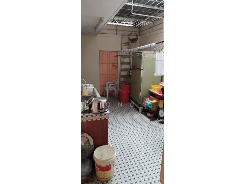 Rumah Teres 2 Tingkat untuk Dijual di George Town (Penang) - Leong . - Kitchen - PropertyGuru.com.my