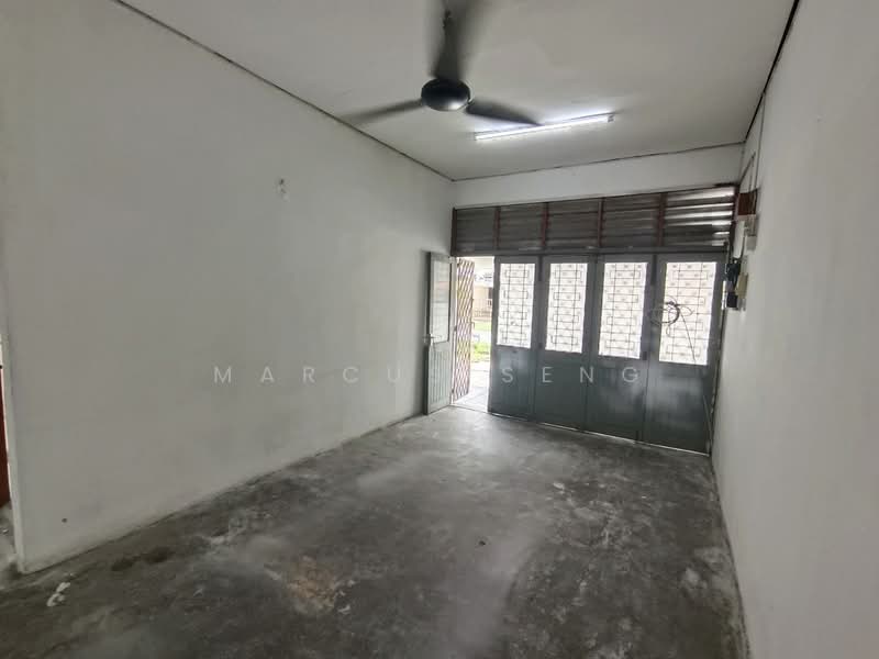1-storey Terraced House for Sale in Taman Canning (Ipoh) - Marcus Seng - Entrance - PropertyGuru.com.my
