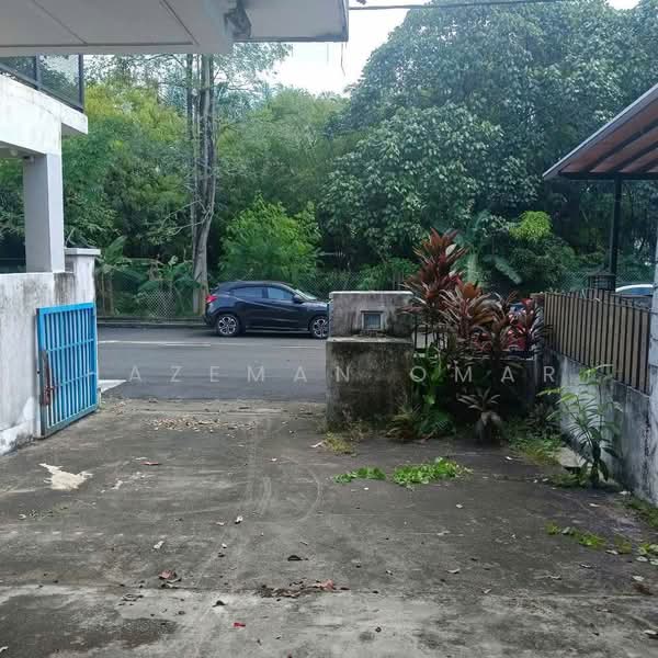 2-storey Terraced House for Sale in Bandar Putera 2 (Klang) - Hazeman Omar - Exterior - PropertyGuru.com.my