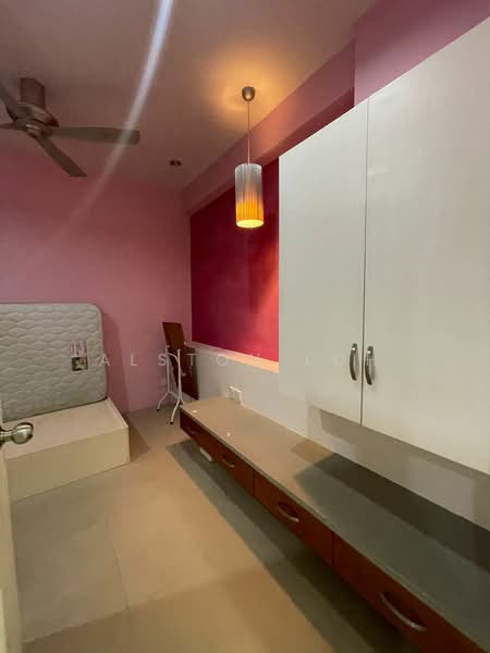 Kondominium untuk Dijual di Scotland Villa - Alston Loh - Bedroom - PropertyGuru.com.my