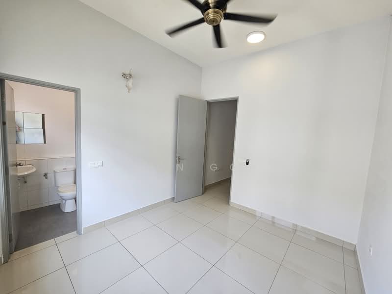 2-storey Terraced House for Sale in Bandar Rimbayu (Telok Panglima Garang) - Leon Goh - Bathroom - PropertyGuru.com.my