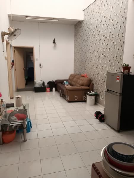 Rumah Teres 1 Tingkat untuk Dijual di Taman Petaling (Klang) - M. Sundram - Living Room - PropertyGuru.com.my
