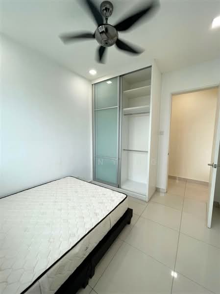 Kondominium untuk Disewa di The Regina - Jenny Ng - Bedroom - PropertyGuru.com.my