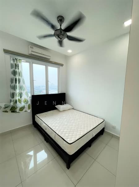 Kondominium untuk Disewa di The Regina - Jenny Ng - Bedroom - PropertyGuru.com.my