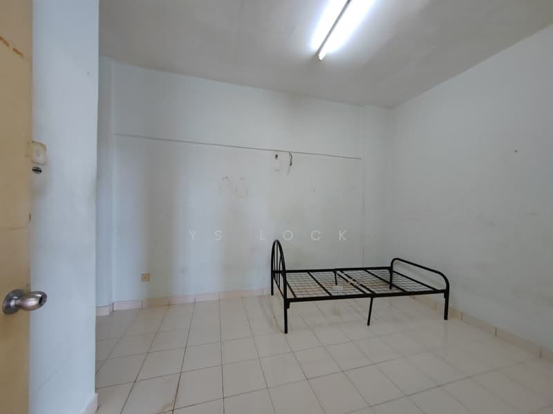 Pangsapuri untuk Dijual di Sri Palma Villa - YS Lock - Interior - PropertyGuru.com.my