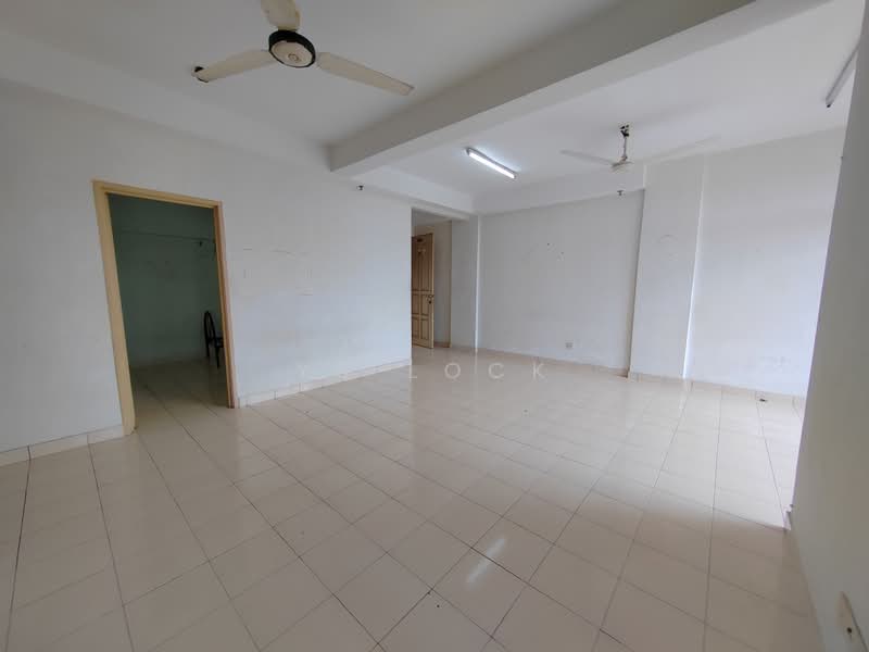 Pangsapuri untuk Dijual di Sri Palma Villa - YS Lock - Interior - PropertyGuru.com.my