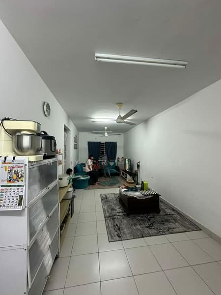 Pangsapuri untuk Dijual di Seri Jati - Amsyar Jamil - Living Room - PropertyGuru.com.my