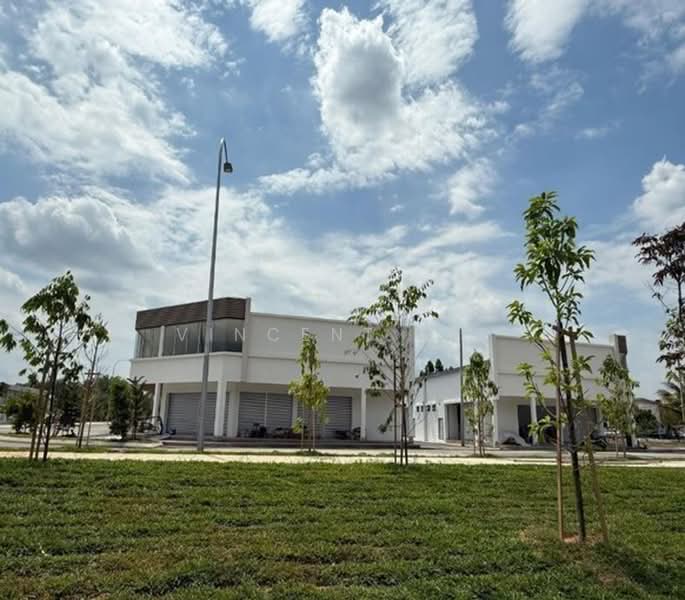 Shop for Rent in Bandar Tasik Kesuma (Beranang) - Vincent Lee - Exterior - PropertyGuru.com.my