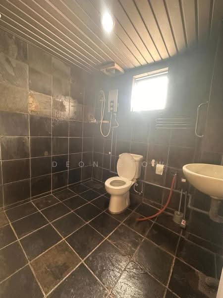 Townhouse for Rent in Bukit Jalil (Kuala Lumpur) - Deon Siow - Bathroom - PropertyGuru.com.my