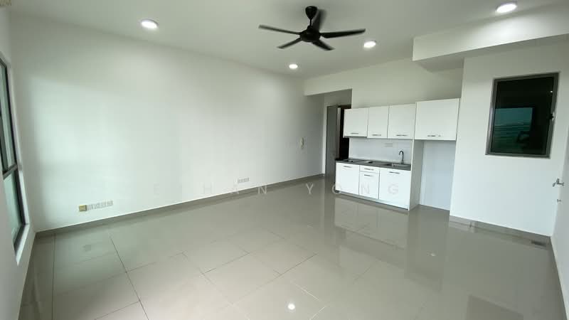 Servis Apartment untuk Dijual di Cybersquare - Ethan Yong - Living Room - PropertyGuru.com.my
