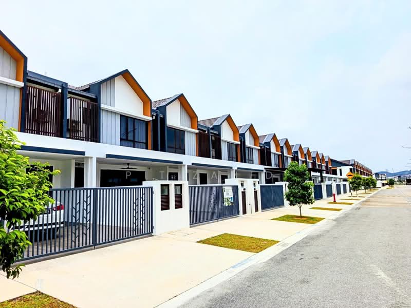 Rumah Teres 2 Tingkat untuk Dijual di Sepang (Selangor) - Pit Zahid - Exterior - PropertyGuru.com.my