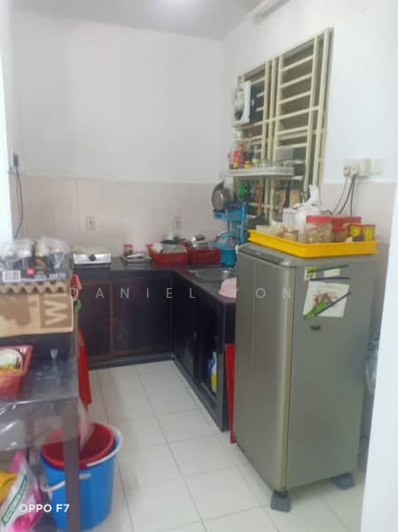 Apartment for Sale at Villa Krystal @ Bandar Selesa Jaya - Daniel Yong - Kitchen - PropertyGuru.com.my