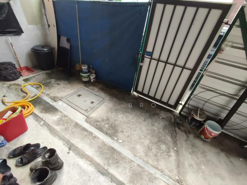 Rumah Teres 2 Tingkat untuk Dijual di Taman Kluang Indah (Kluang) - Sam Bro - Exterior - PropertyGuru.com.my