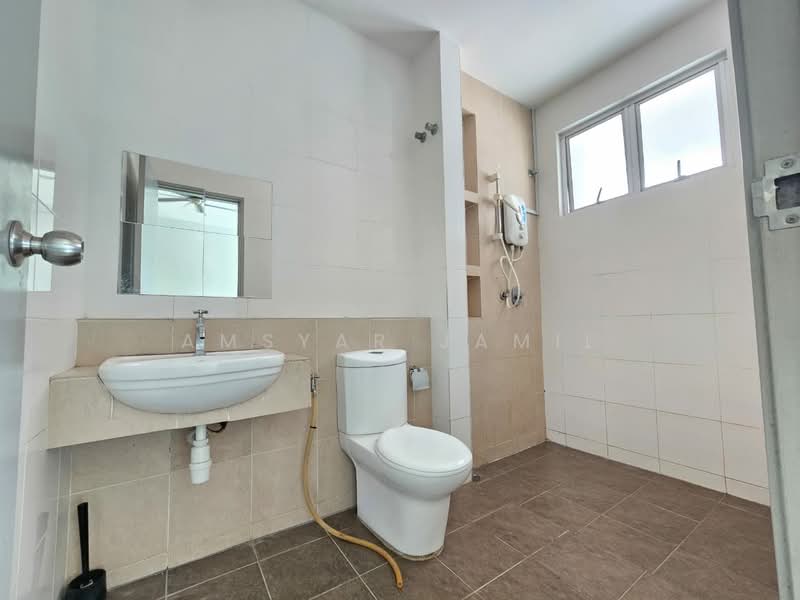 2-storey Terraced House for Sale in Kota Kemuning (Shah Alam) - Amsyar Jamil - Bathroom - PropertyGuru.com.my