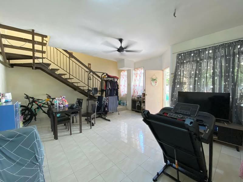 2-storey Terraced House for Sale in Tanjung Dua Belas (Jenjarom) - Hairi Halim - PropertyGuru.com.my
