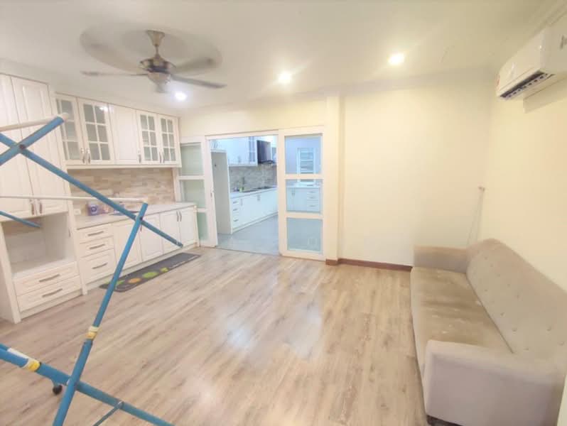 Bungalow Land for Rent in Seksyen 13 (Shah Alam) - Eda Wong - Living Room - PropertyGuru.com.my