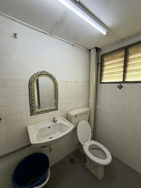 2-storey Terraced House for Sale in Taman Sri Sinar (Segambut) - Yasmin Sulaiman - Bathroom - PropertyGuru.com.my