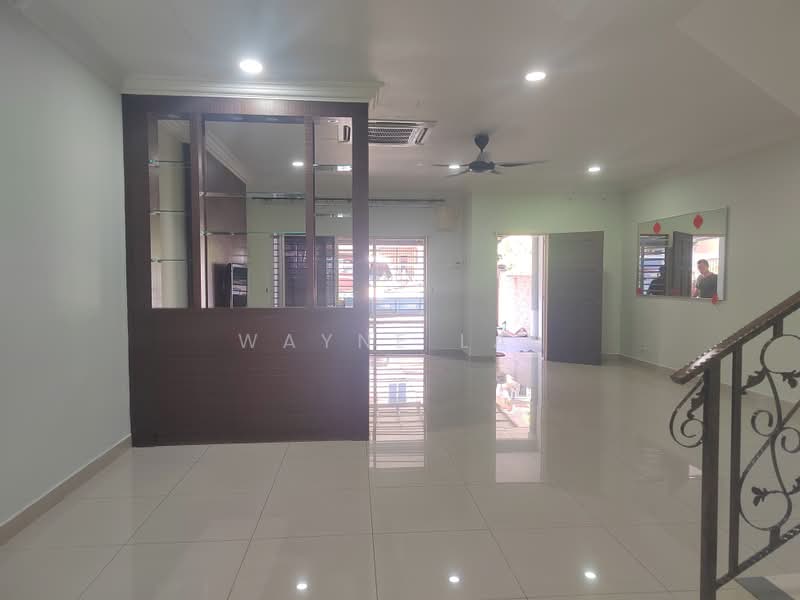 2-storey Terraced House for Sale in Taman Sri Putra Mas (Sungai Buloh) - Wayne Lai - Living Room - PropertyGuru.com.my