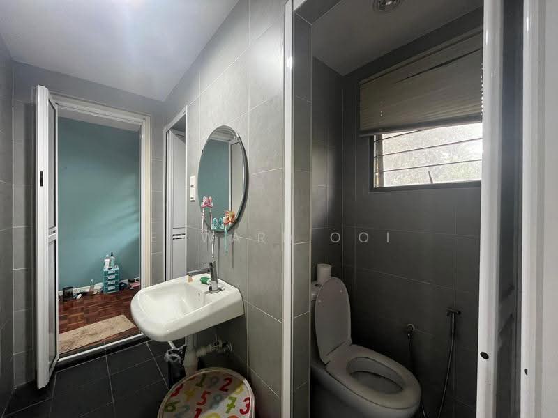 Rumah Teres 2-Tingkat untuk Dijual di Batu 9 (Cheras) - Edward Ooi - Bathroom - PropertyGuru.com.my