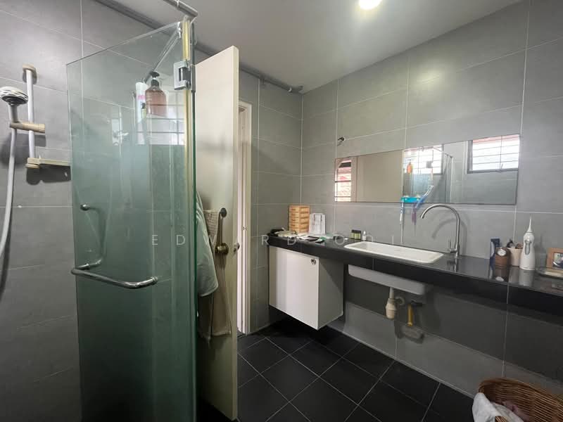 Rumah Teres 2-Tingkat untuk Dijual di Batu 9 (Cheras) - Edward Ooi - Bathroom - PropertyGuru.com.my