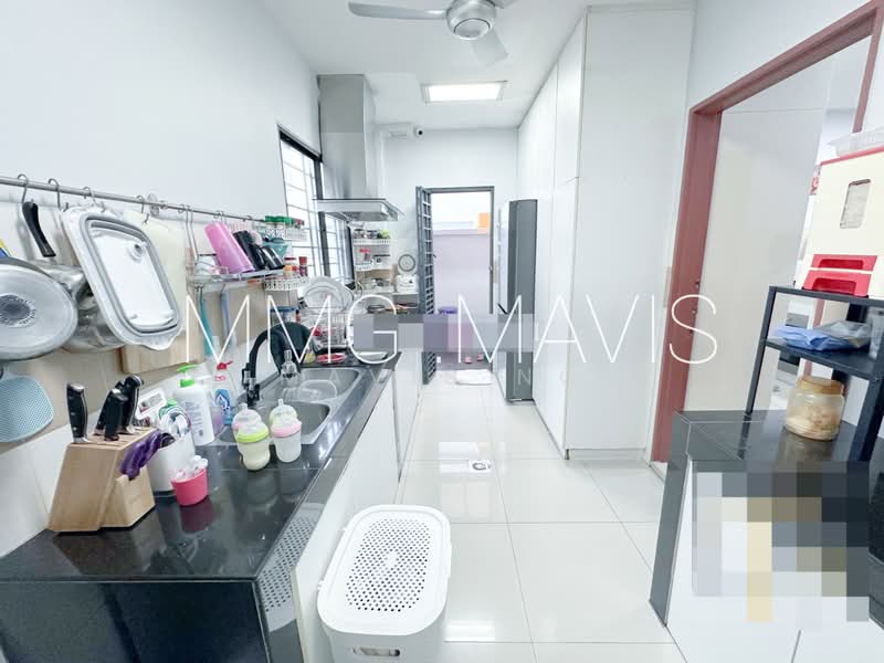 2-storey Terraced House for Sale in Setia Alam (Selangor) - Mavis Ng - Kitchen - PropertyGuru.com.my