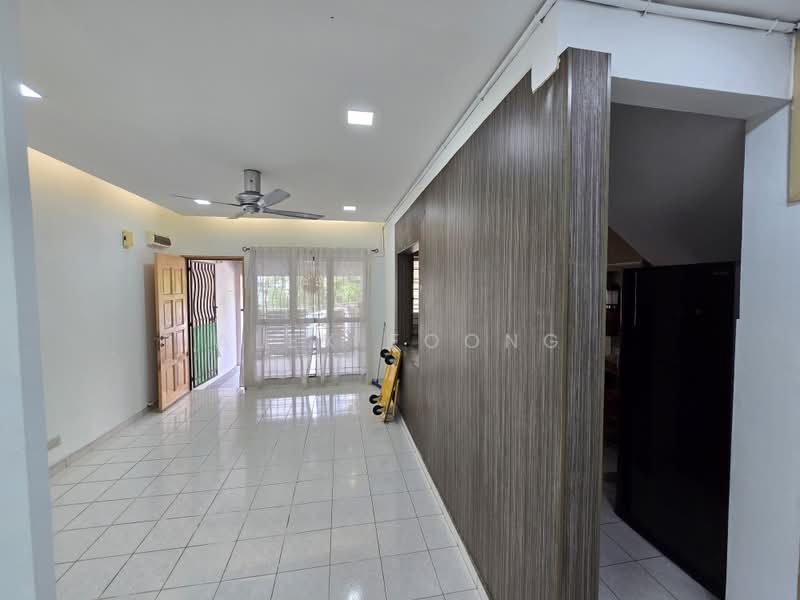 Rumah Bandar untuk Disewa di Batu Caves (Selangor) - Alex Foong - Living Room - PropertyGuru.com.my