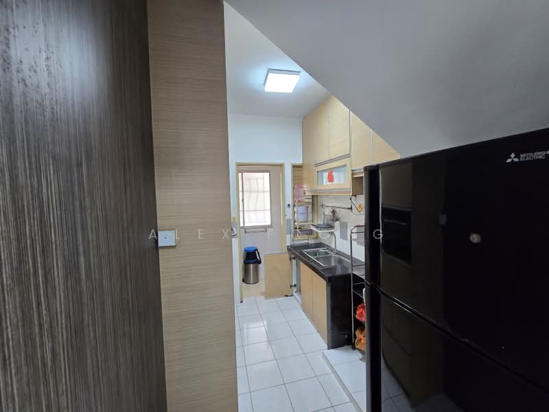 Rumah Bandar untuk Disewa di Batu Caves (Selangor) - Alex Foong - Kitchen - PropertyGuru.com.my