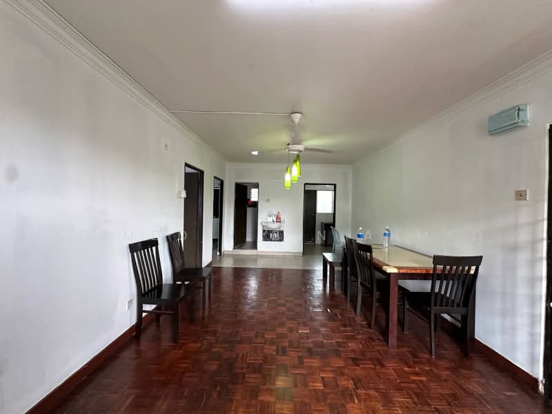 Flat for Rent at PKNS Flat Seksyen 1 - Aizuddin bin Ahmad - Living Room - PropertyGuru.com.my