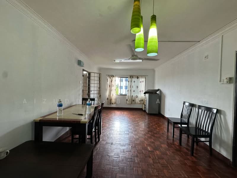 Flat for Rent at PKNS Flat Seksyen 1 - Aizuddin bin Ahmad - Living Room - PropertyGuru.com.my