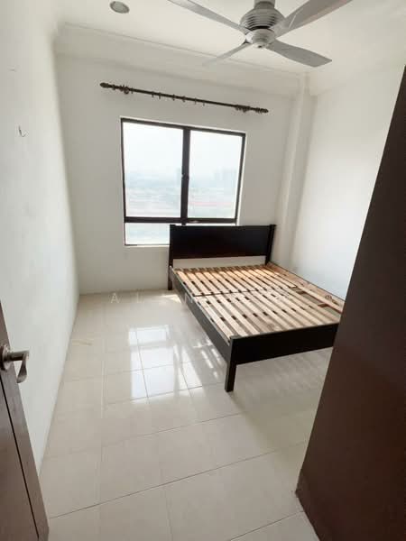 Kondominium untuk Dijual di Vista Millennium Condominium - Alan Lee - Bedroom - PropertyGuru.com.my