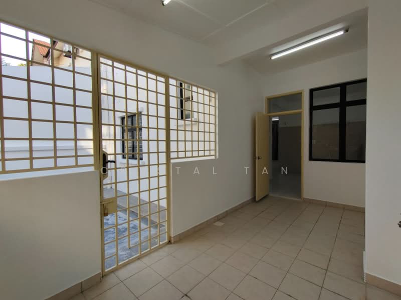 2-storey Terraced House for Rent in Bukit Indah (Iskandar Puteri (Nusajaya)) - Crystal Tan - Entrance - PropertyGuru.com.my