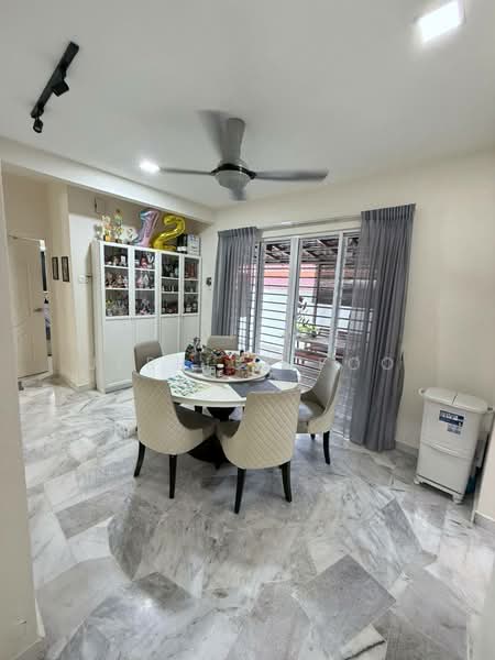 Rumah Teres 1 Tingkat untuk Dijual di Batu Caves (Kuala Lumpur) - Jerrick Foo - Dining Room - PropertyGuru.com.my