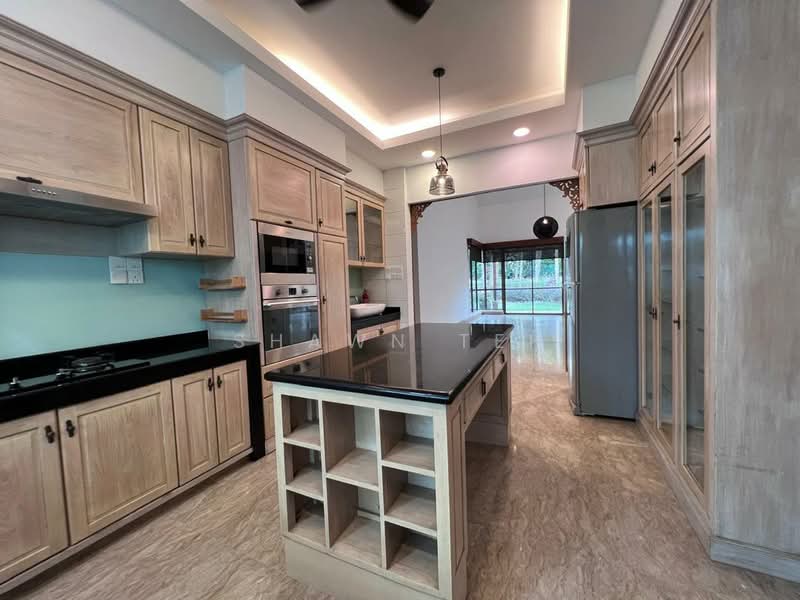 Bungalow House untuk Disewa di Valencia (Sungai Buloh) - Shawn Teh - Kitchen - PropertyGuru.com.my
