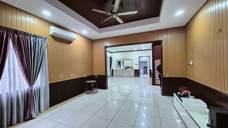 Semi-Detached House for Sale in Bukit Jelutong (Shah Alam) - Irwan Yusoff - PropertyGuru.com.my