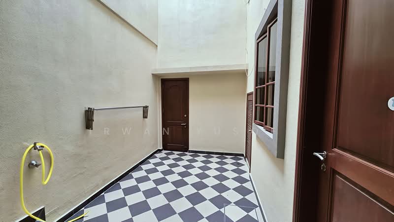 Semi-Detached House for Sale in Bukit Jelutong (Shah Alam) - Irwan Yusoff - PropertyGuru.com.my