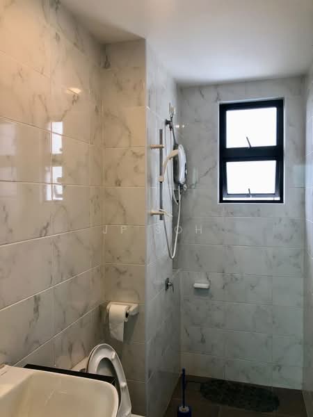 Service Residence for Sale at Sky Breeze Service Apartment - JP Soh - Bathroom - PropertyGuru.com.my