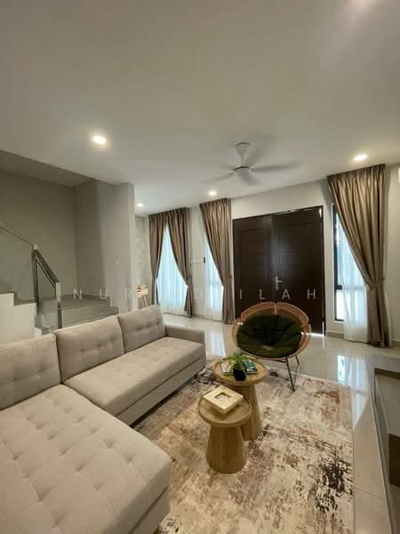 Rumah Teres 2 Tingkat untuk Dijual di Tanjong Piandang (Perak) - Nur Adiilah - Living Room - PropertyGuru.com.my
